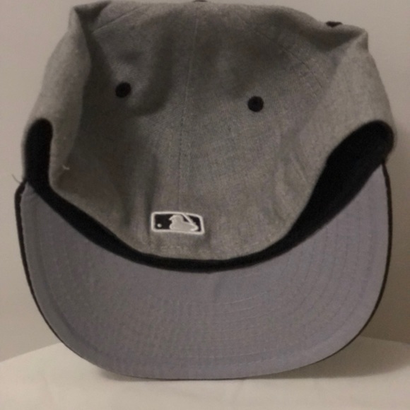 Diamondbacks baseball hat - Picture 3 of 3